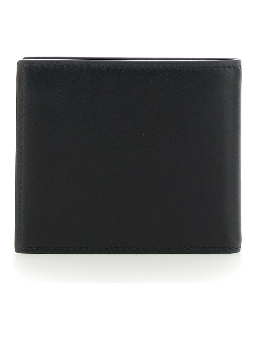 Black Bi-Fold Wallet with Double G Plaque on the Front in Leather Man