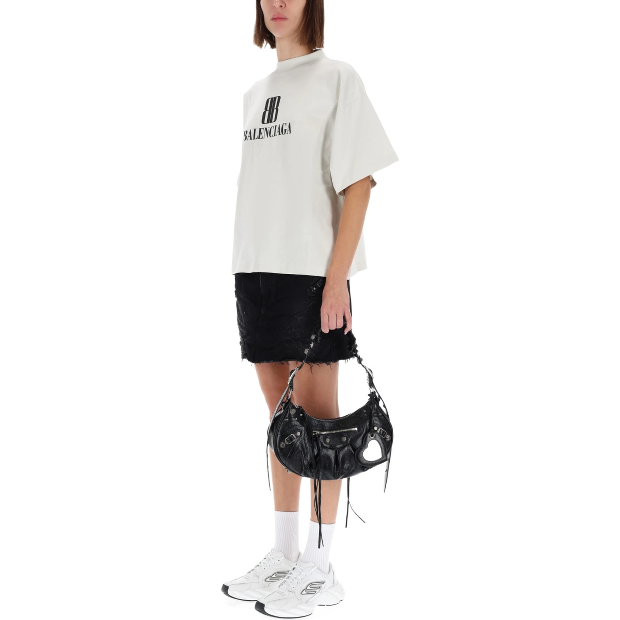 T-SHIRT WITH LOGO