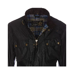 جاكيتات بيلستاف سوداء