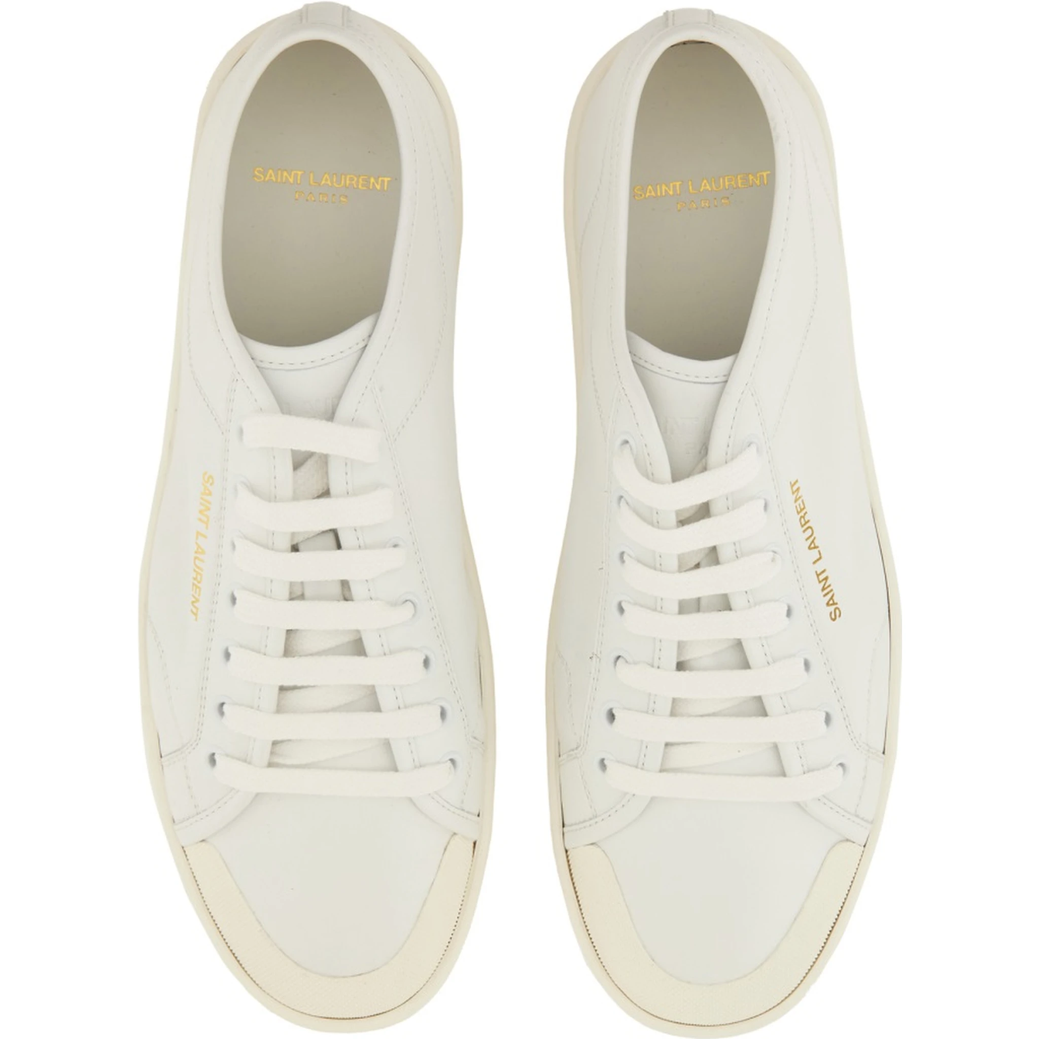 حذاء رياضي من الجلد الناعم