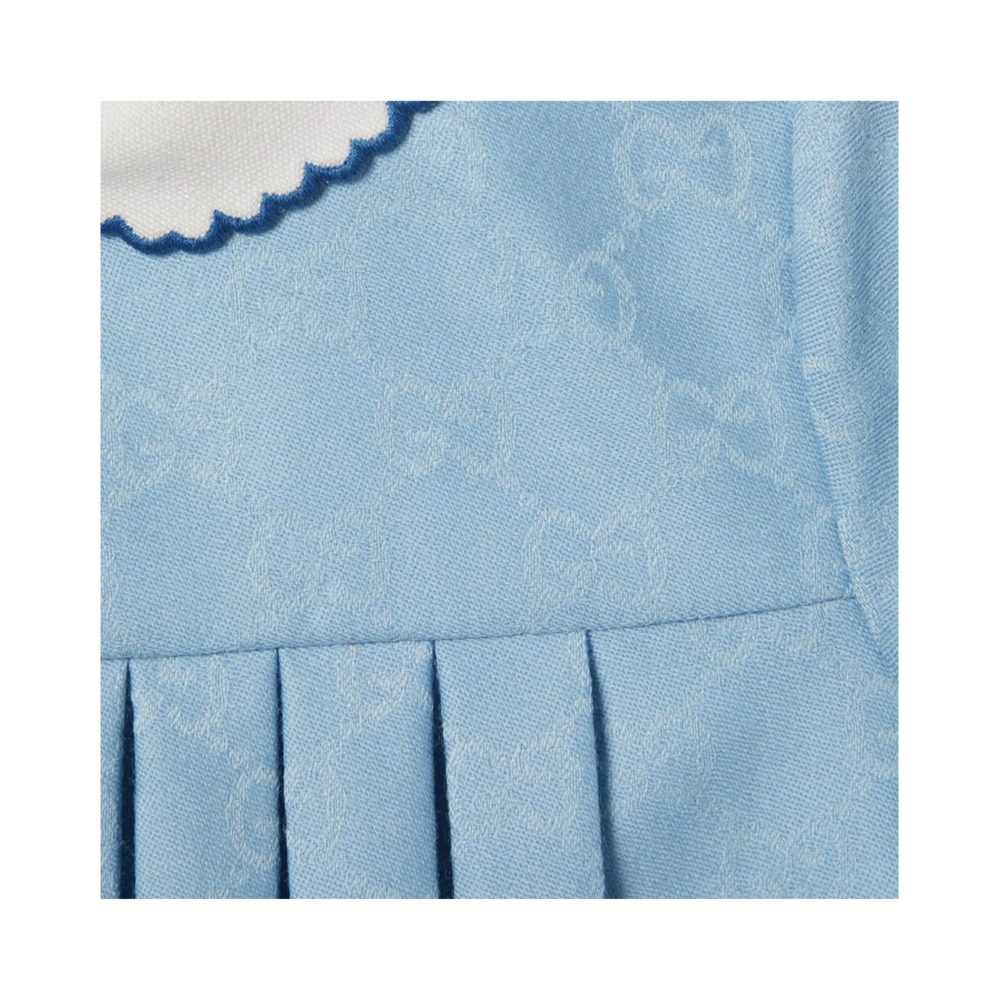 فستان بشعار "GG" مطرز