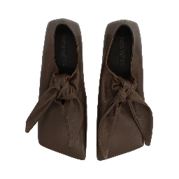 LACE-UP SHOE