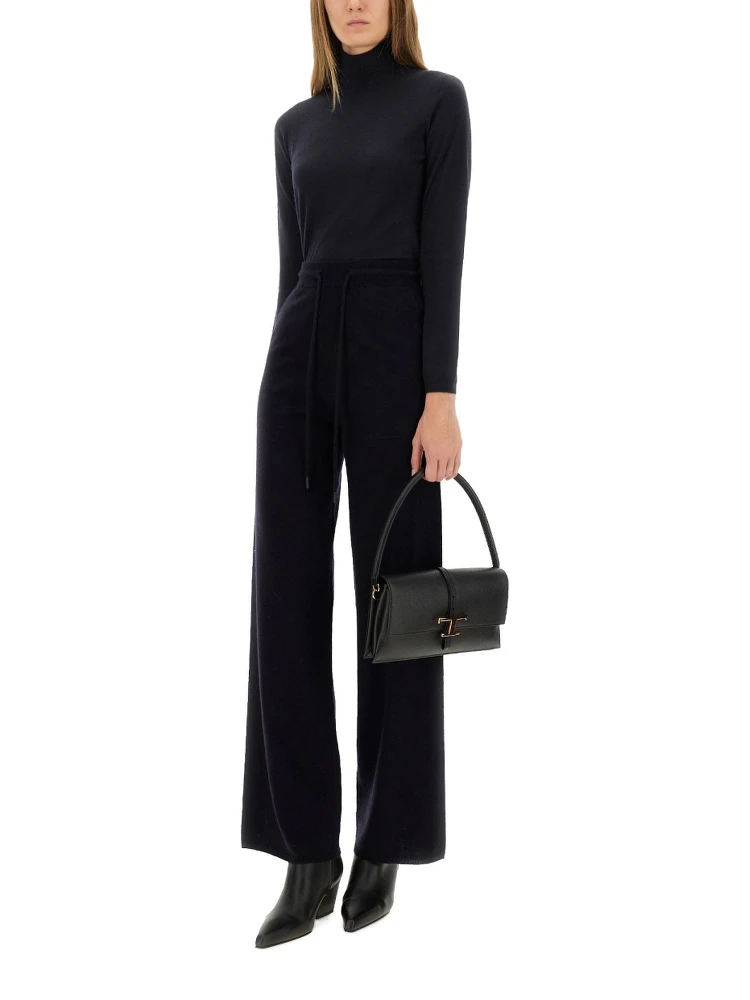 كنزة بياقة عالية "مينا" alternative