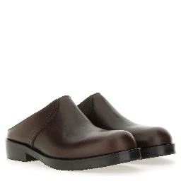 LEATHER CLOGS