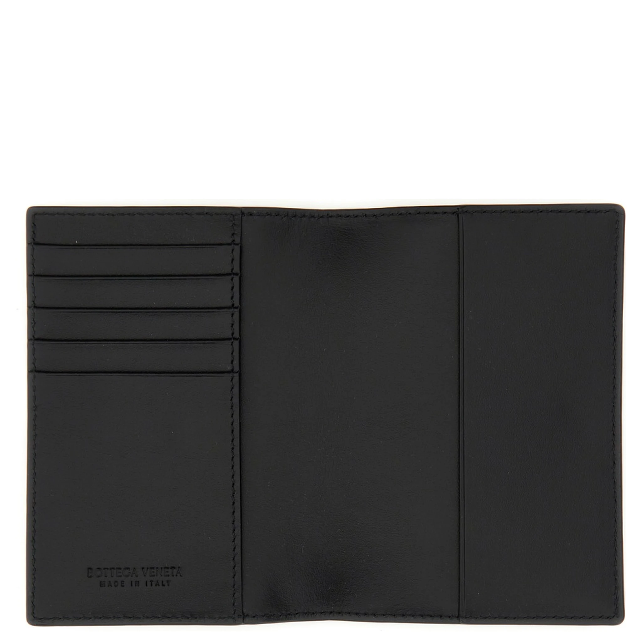 LEATHER PASSPORT HOLDER