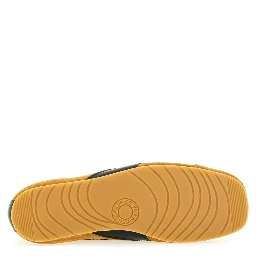 SUEDE SNEAKER