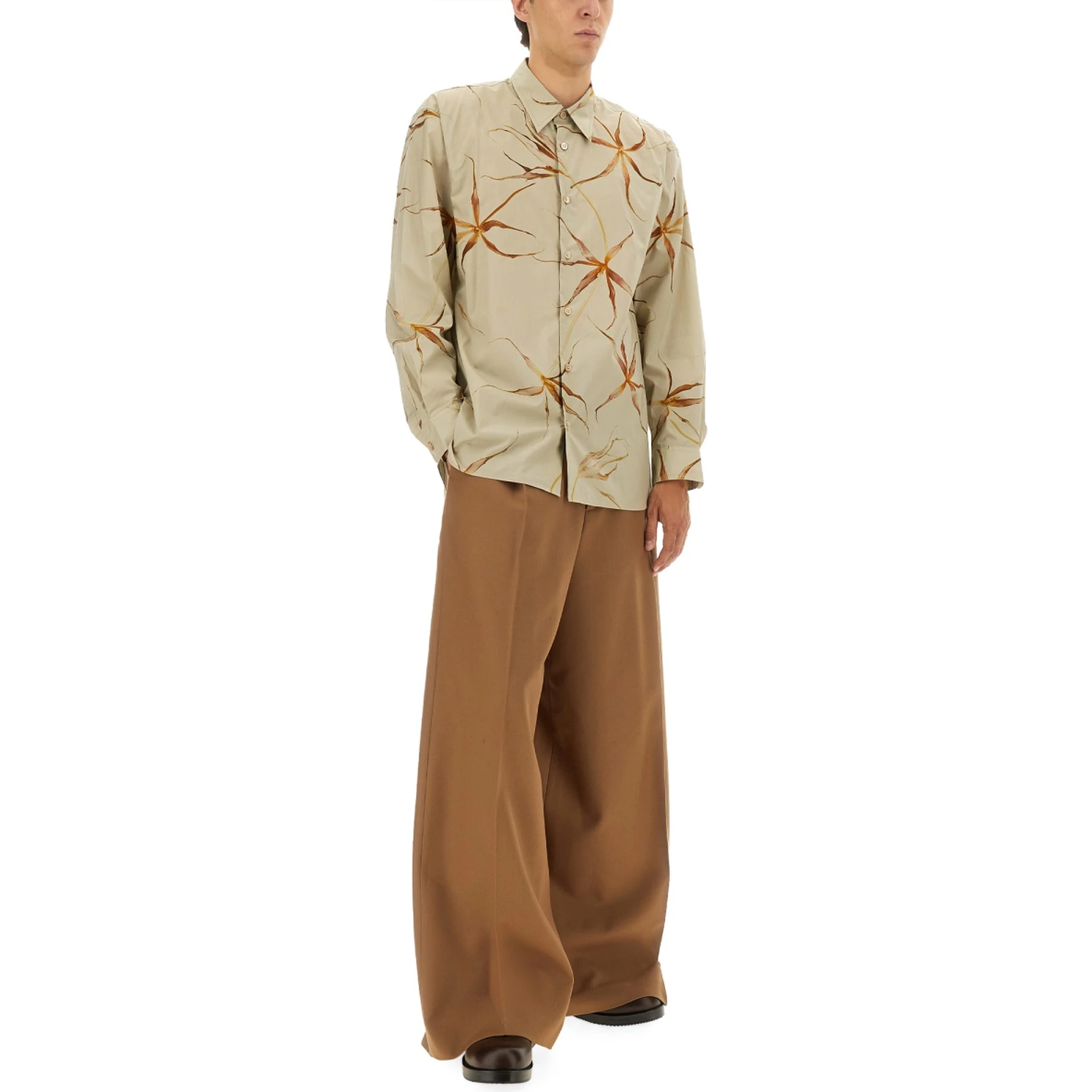PANTS WITH PLEATS