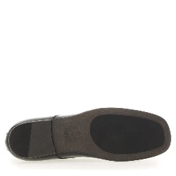 SHINY LEATHER LACE-UP SHOE