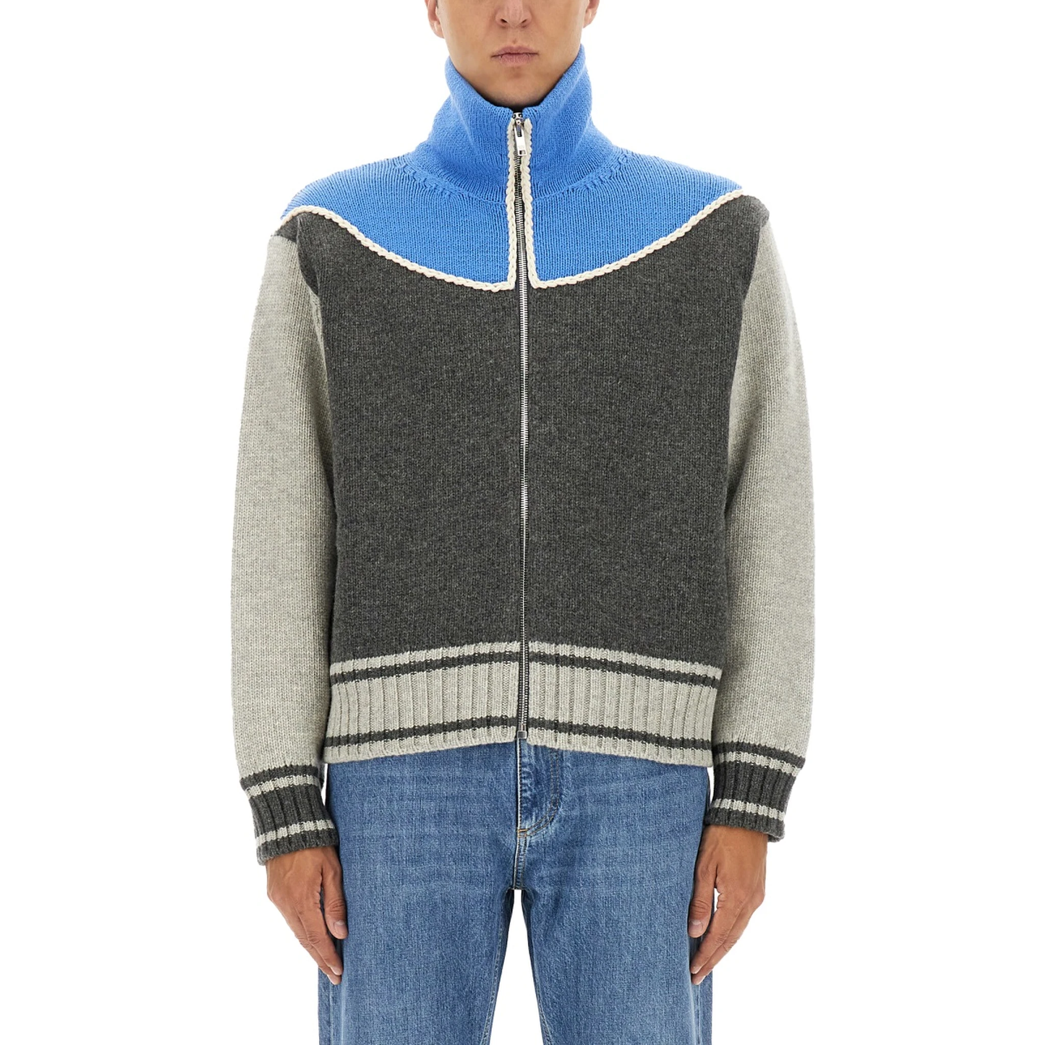 قميص بسحاب.