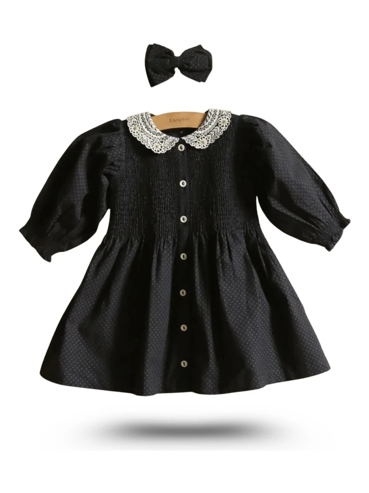 DRESS WITH HAIR CLIP