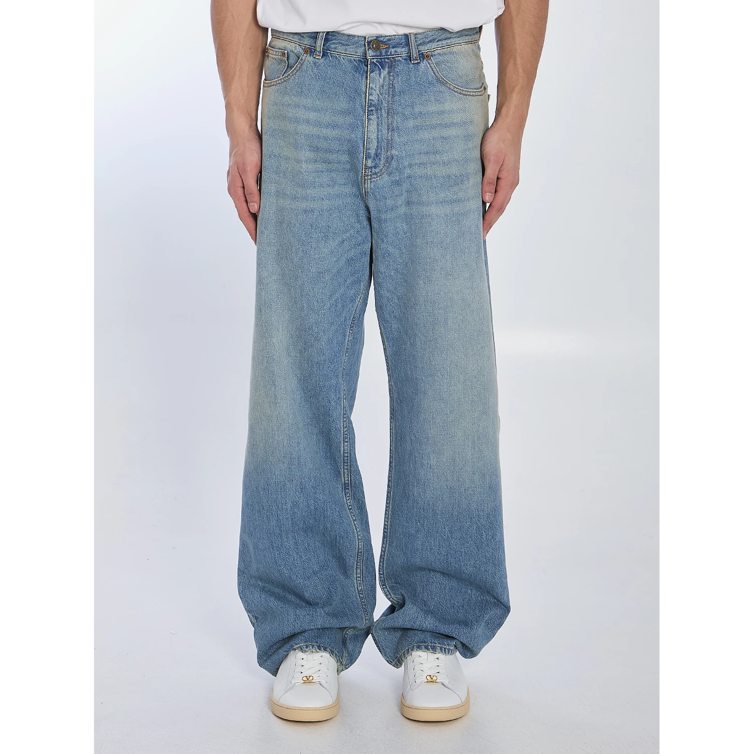 Chez Valentino jeans