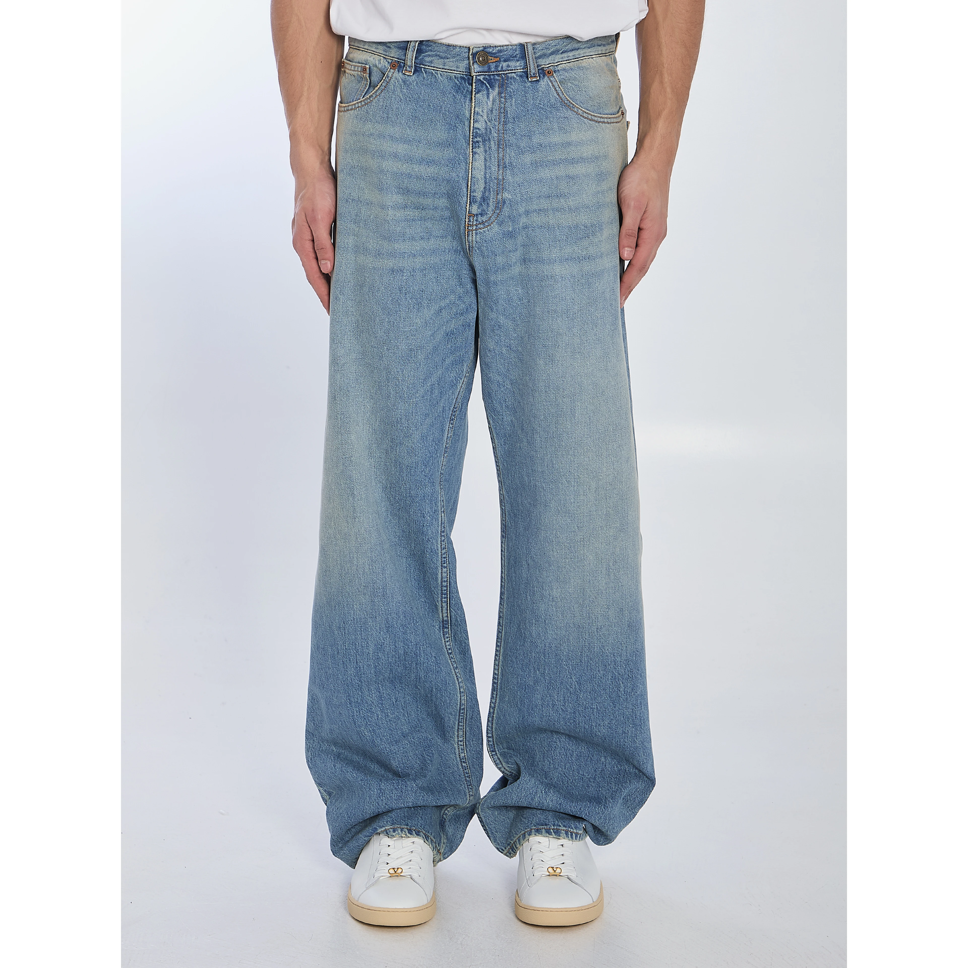 Chez Valentino jeans