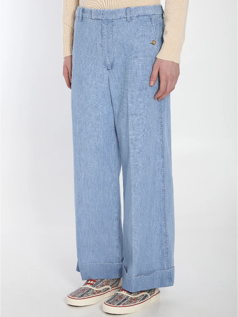 Oversized trousers