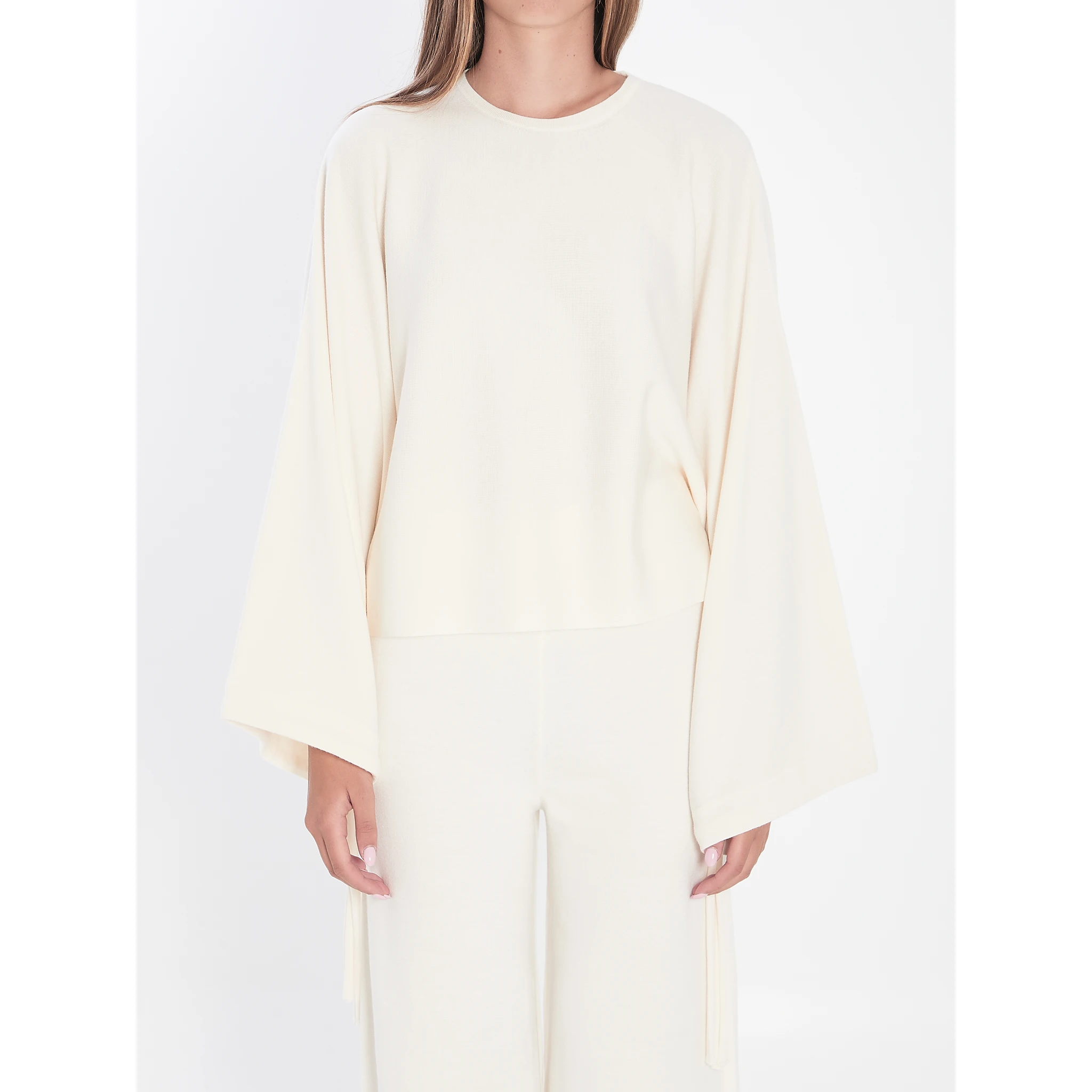 Sweater in fine wool yarn