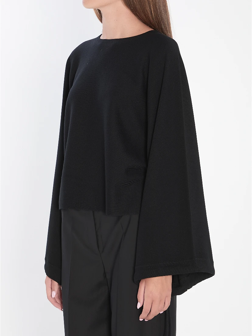 Sweater in fine wool yarn