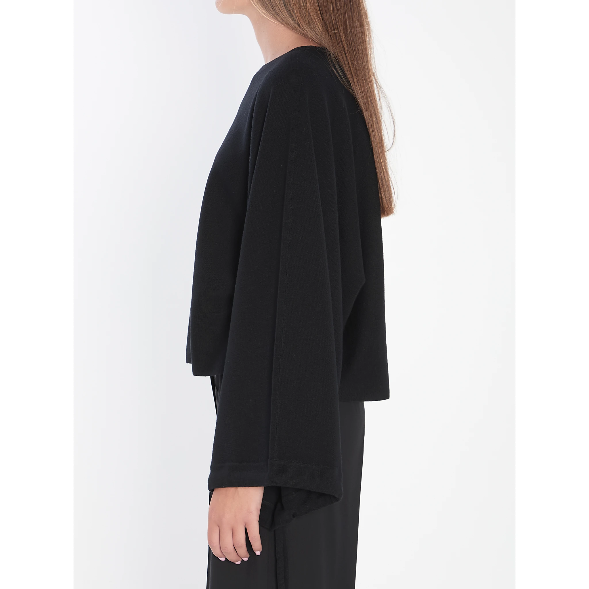 Sweater in fine wool yarn