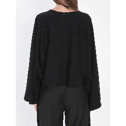 Sweater in fine wool yarn