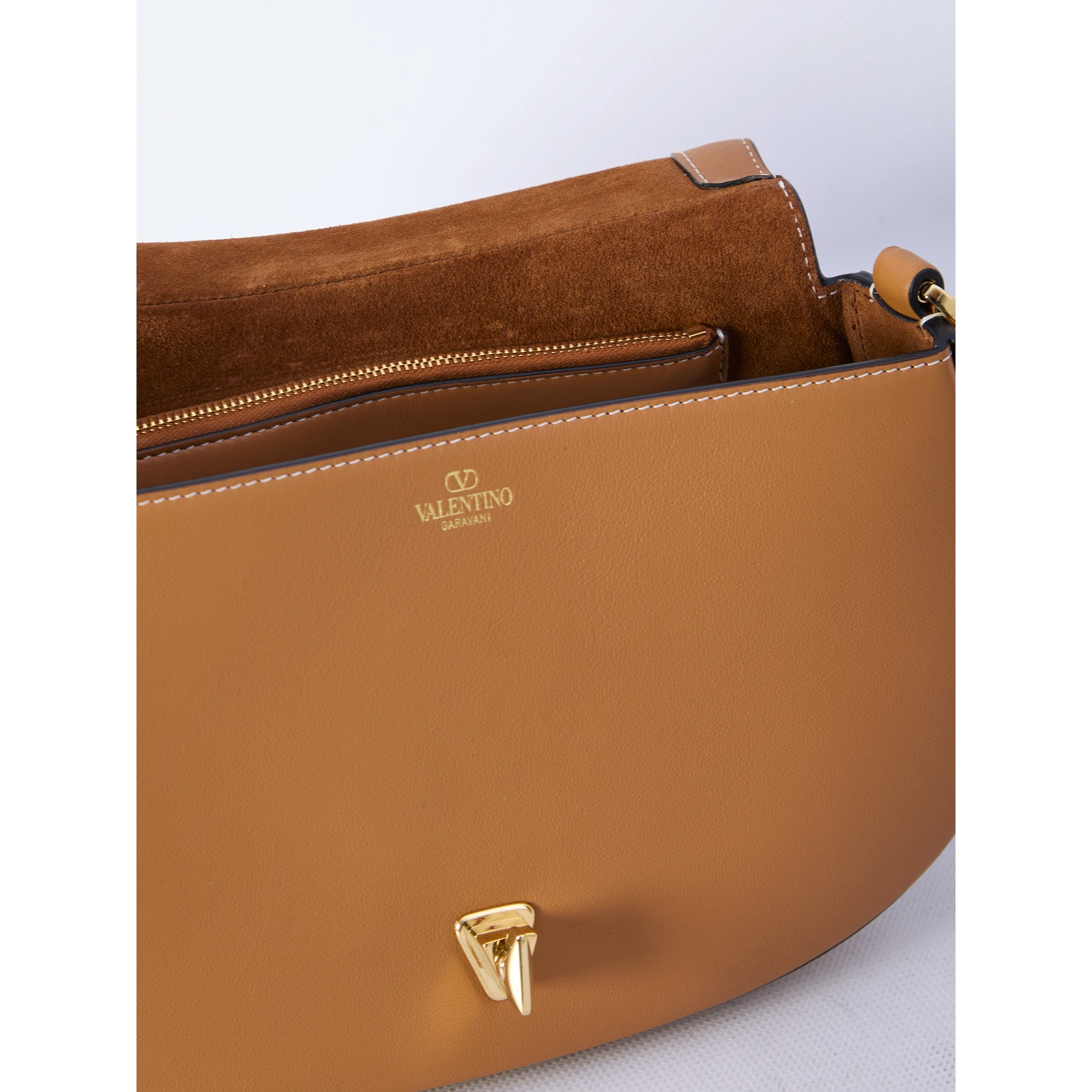 Ohval small shoulder bag