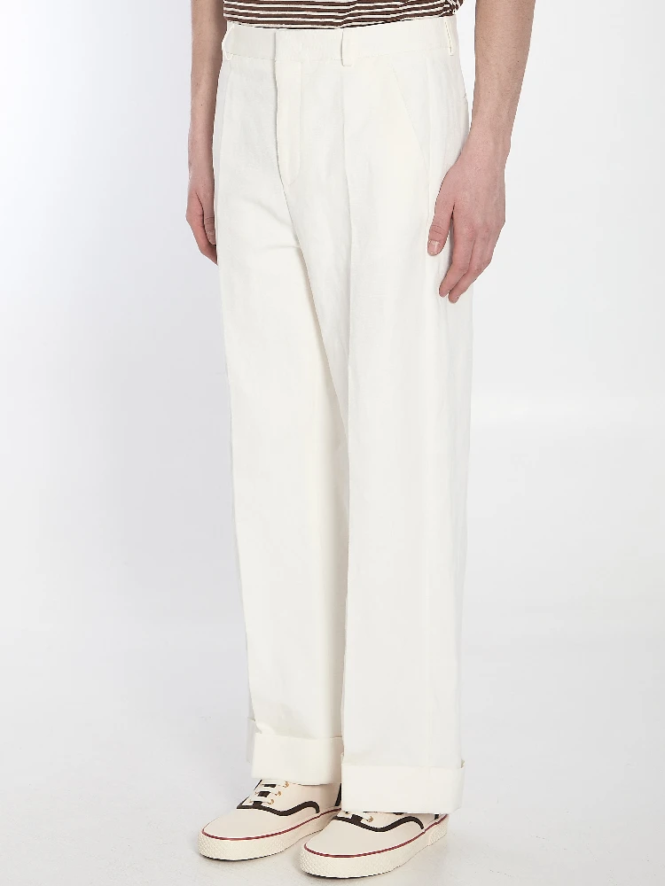 White trousers alternative