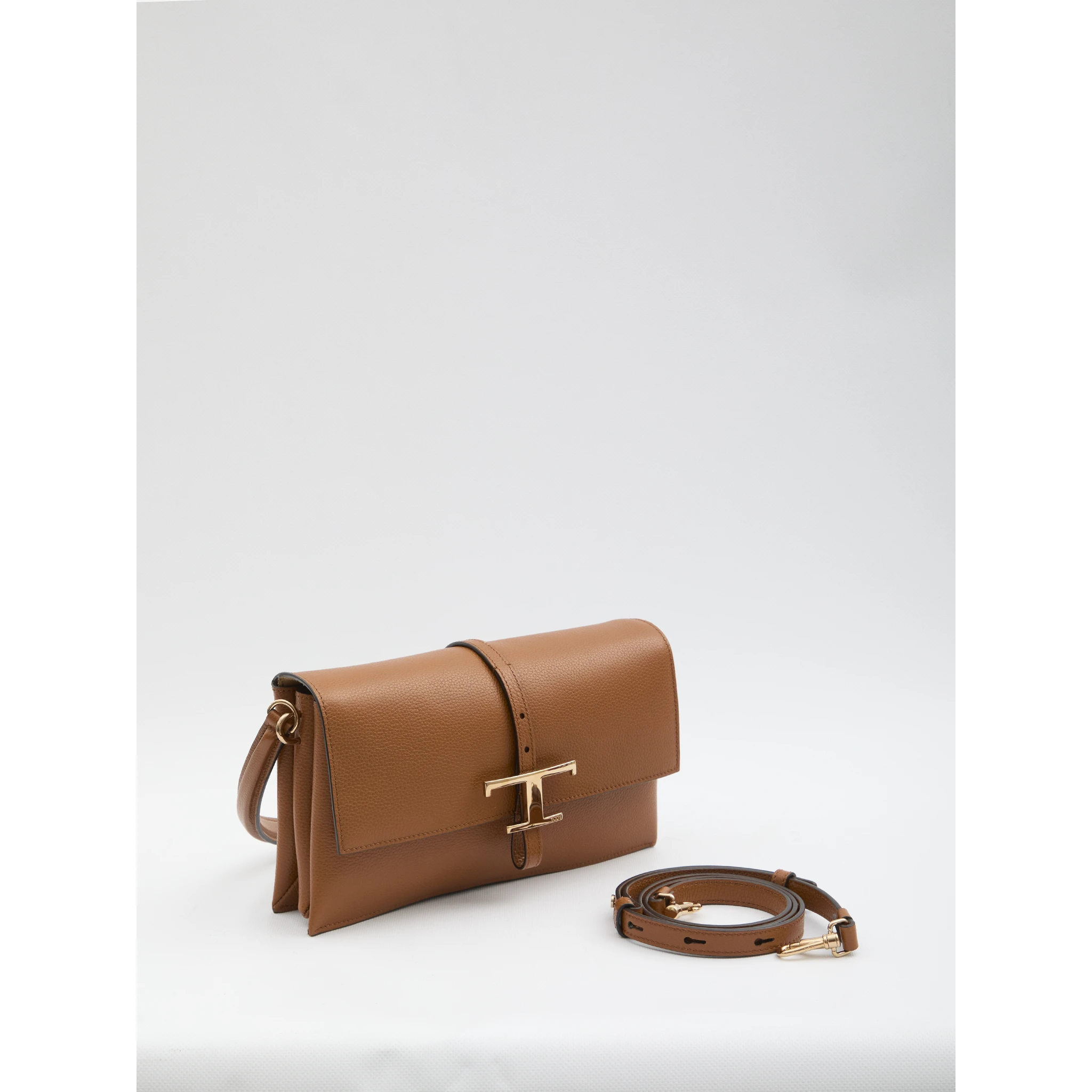 T Timelss flap bag in leather
