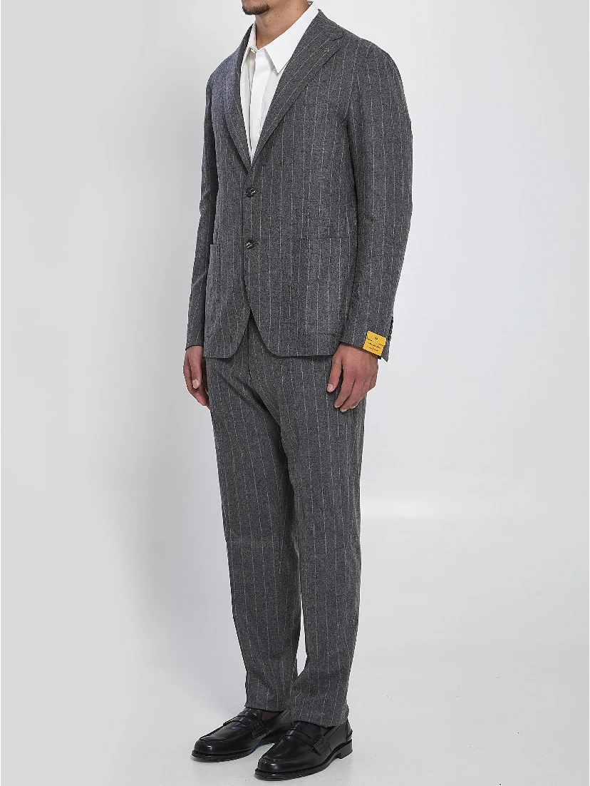 Single-breasted flannel suit