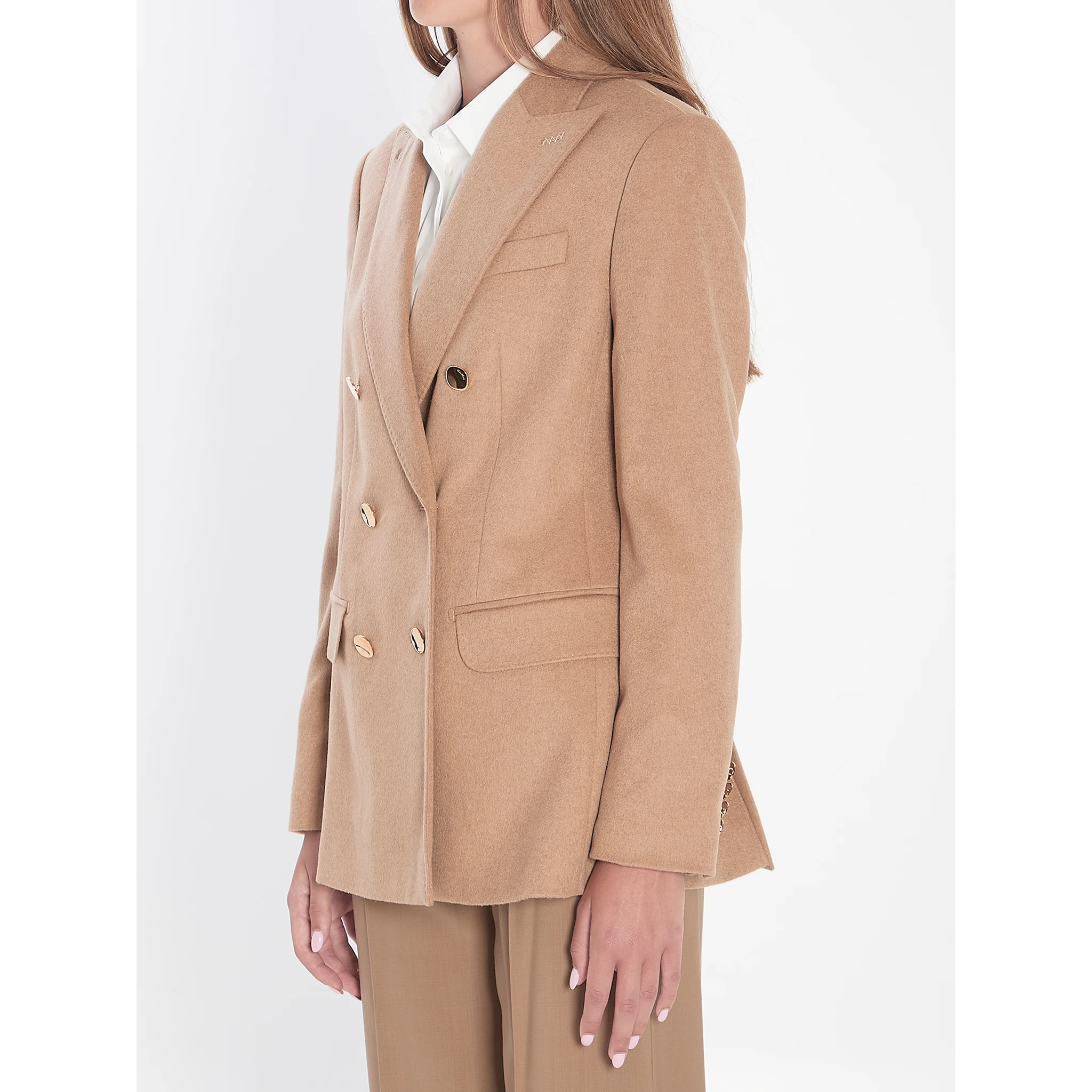 Double-breasted blazer in camel