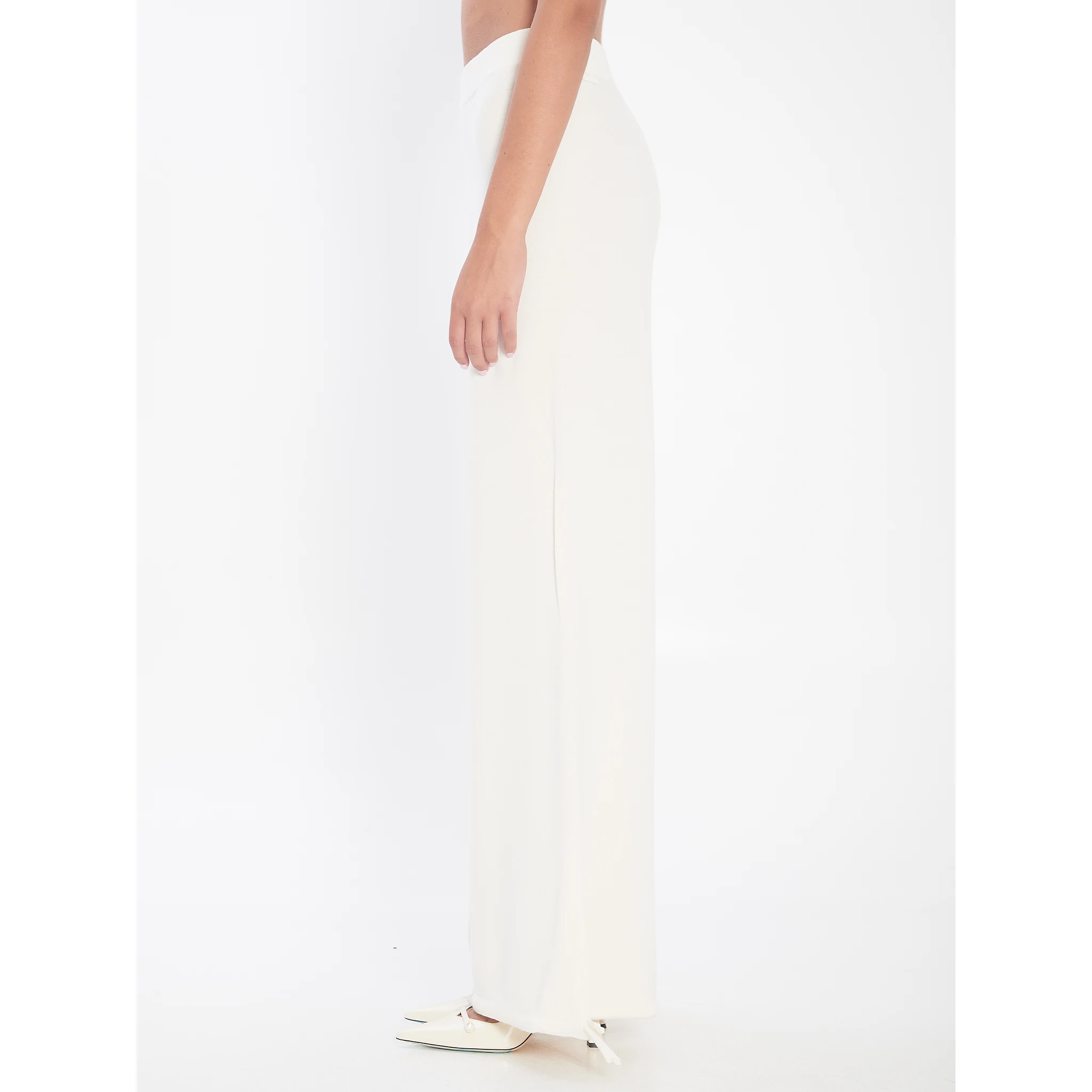 Trousers in wool yarn