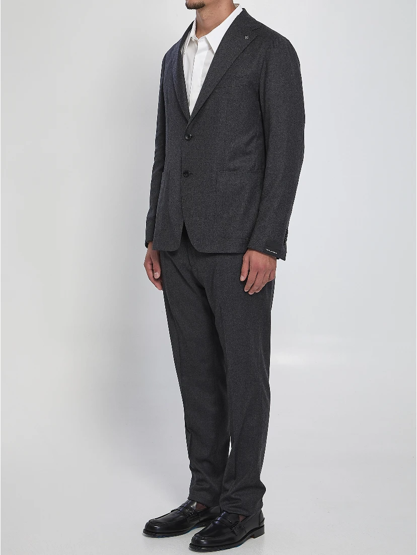 بدلة بصف واحد من الصوف والحرير