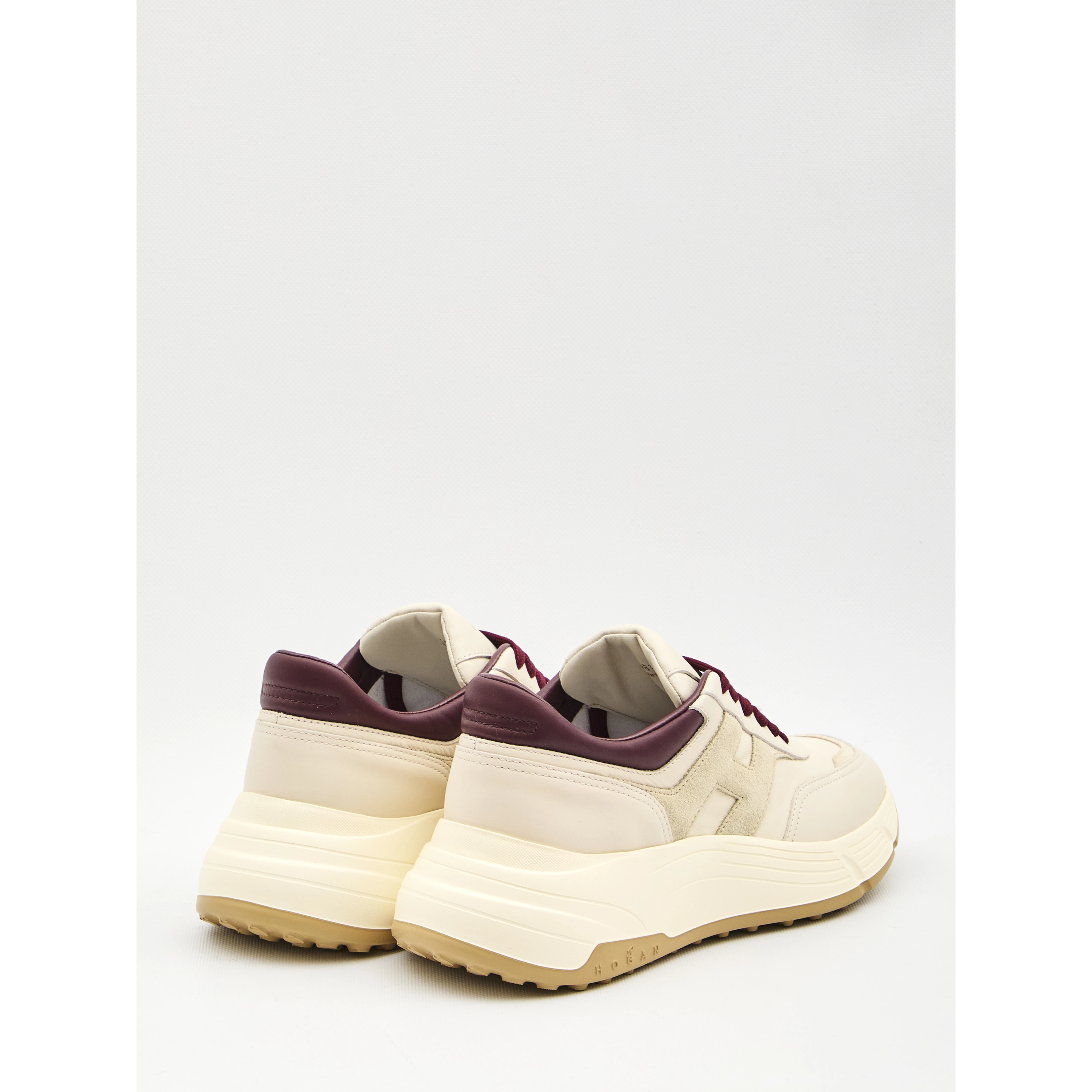 H669 sneakers