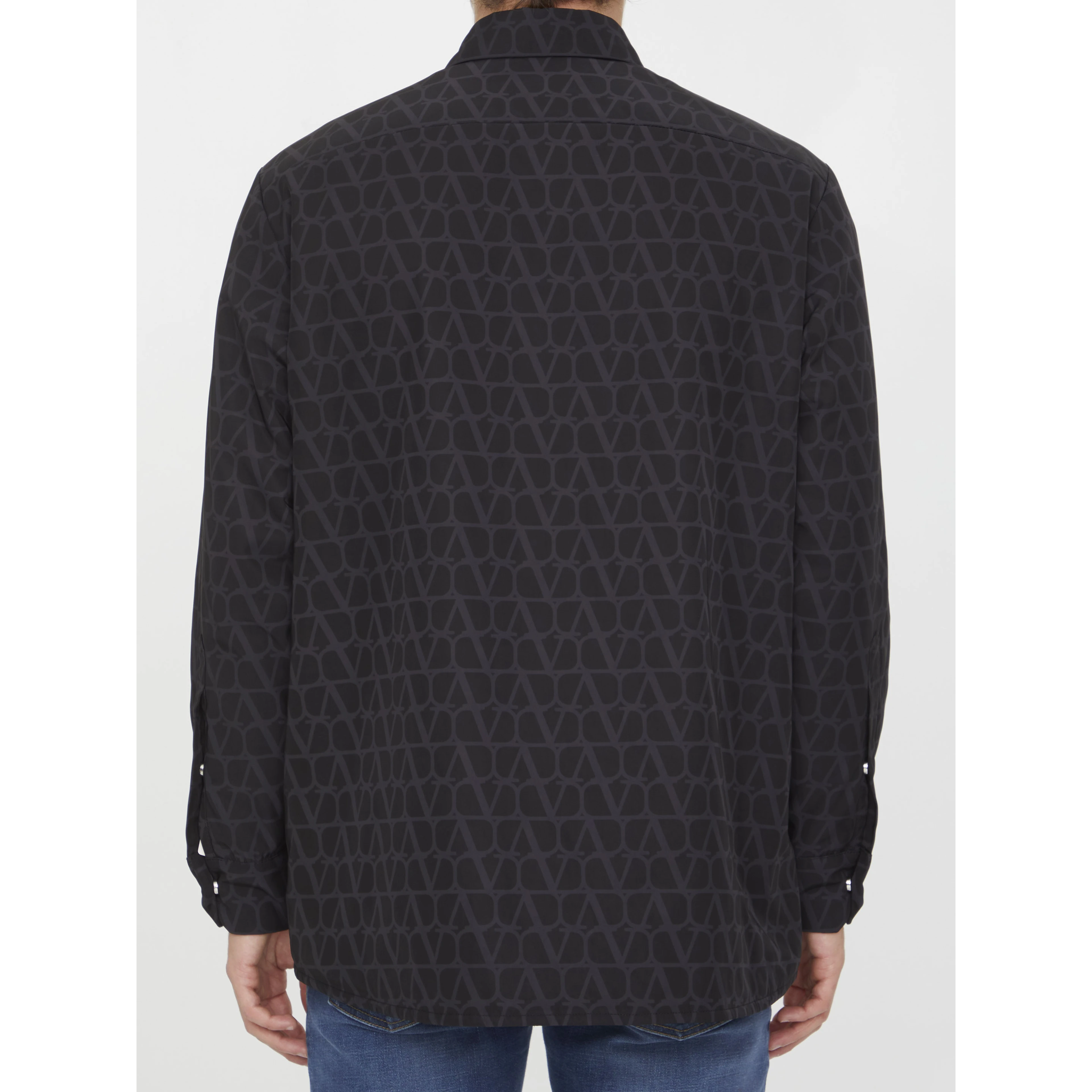 VLogo shirt