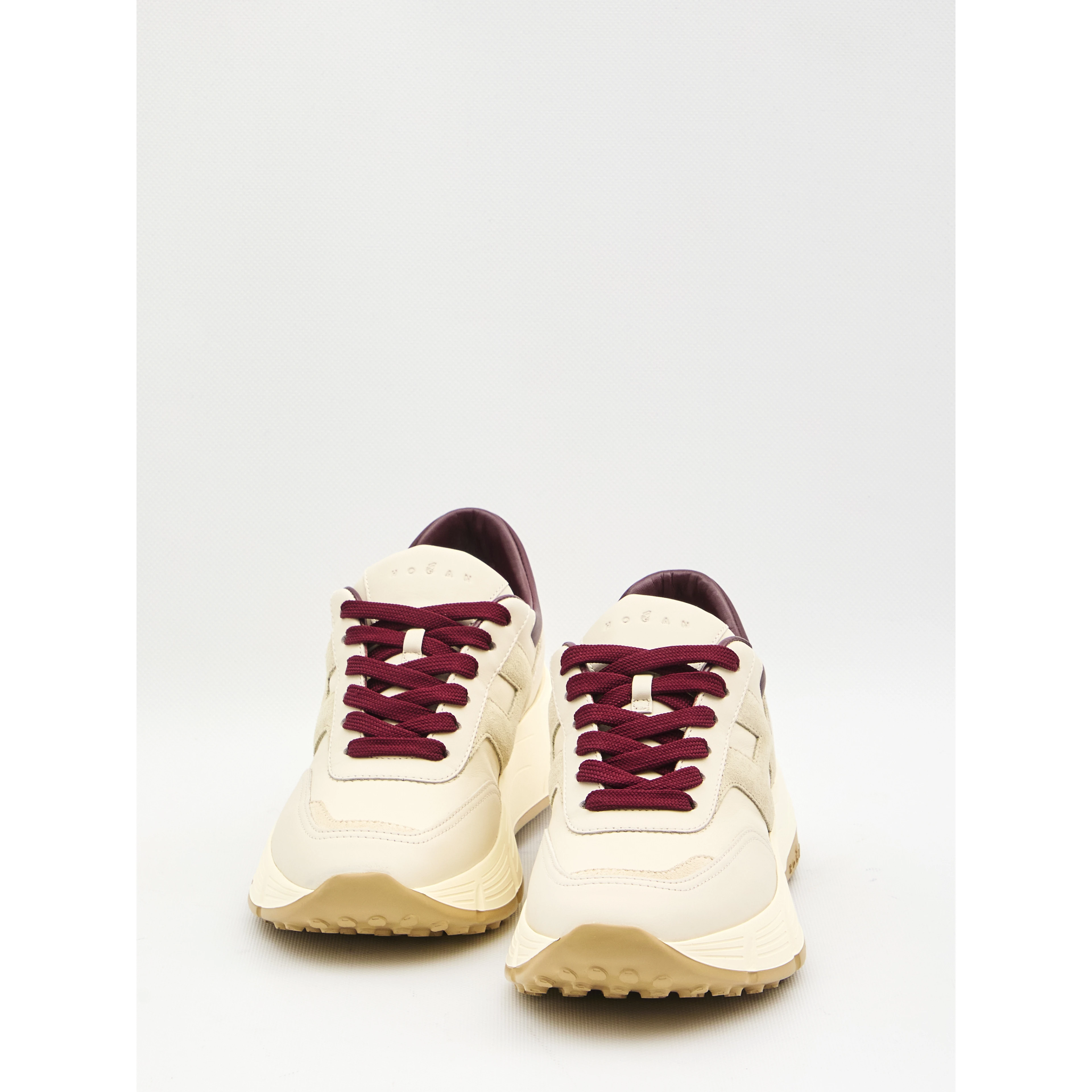 H669 sneakers
