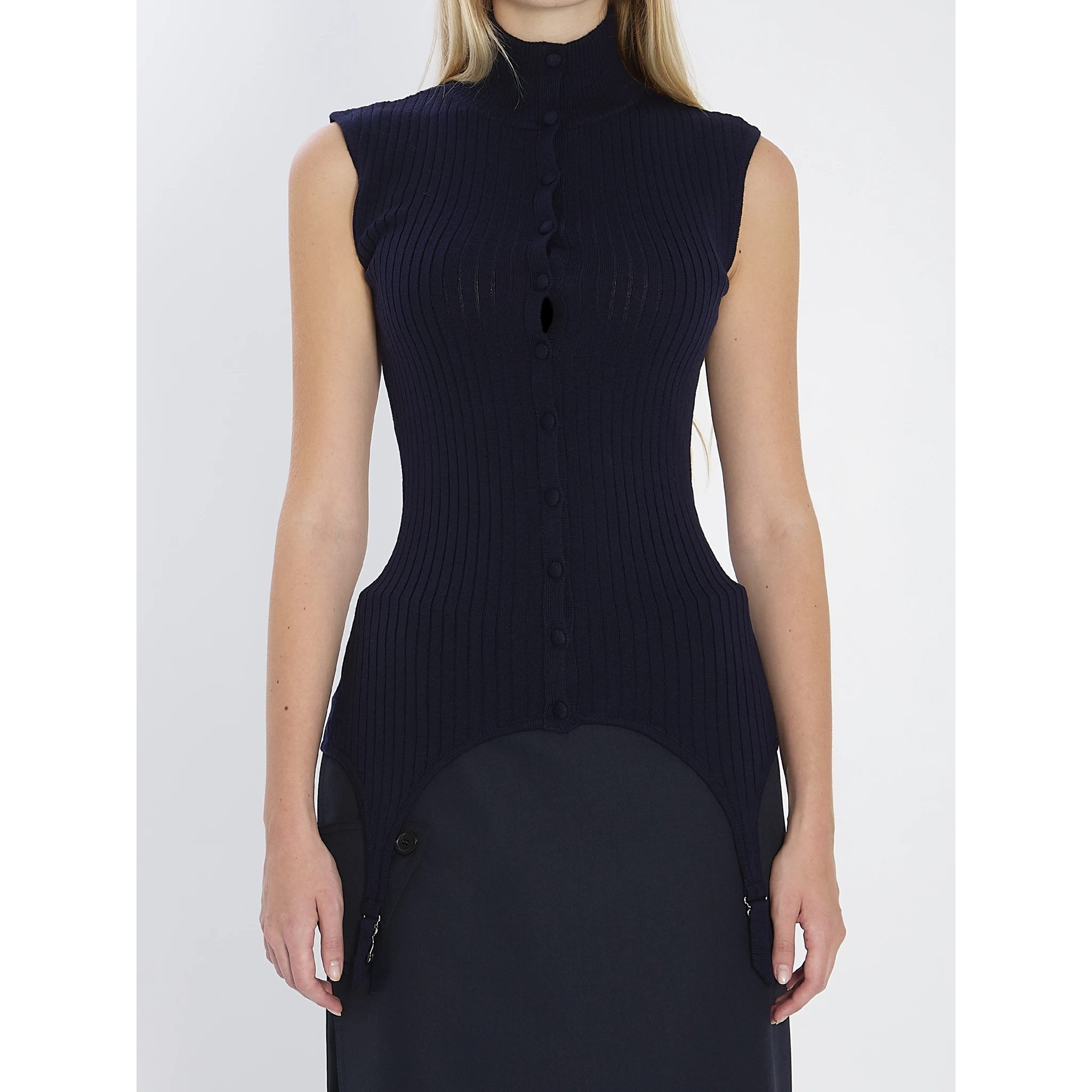 Top with lingerie garter