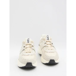 Sneakers in leather and fabric