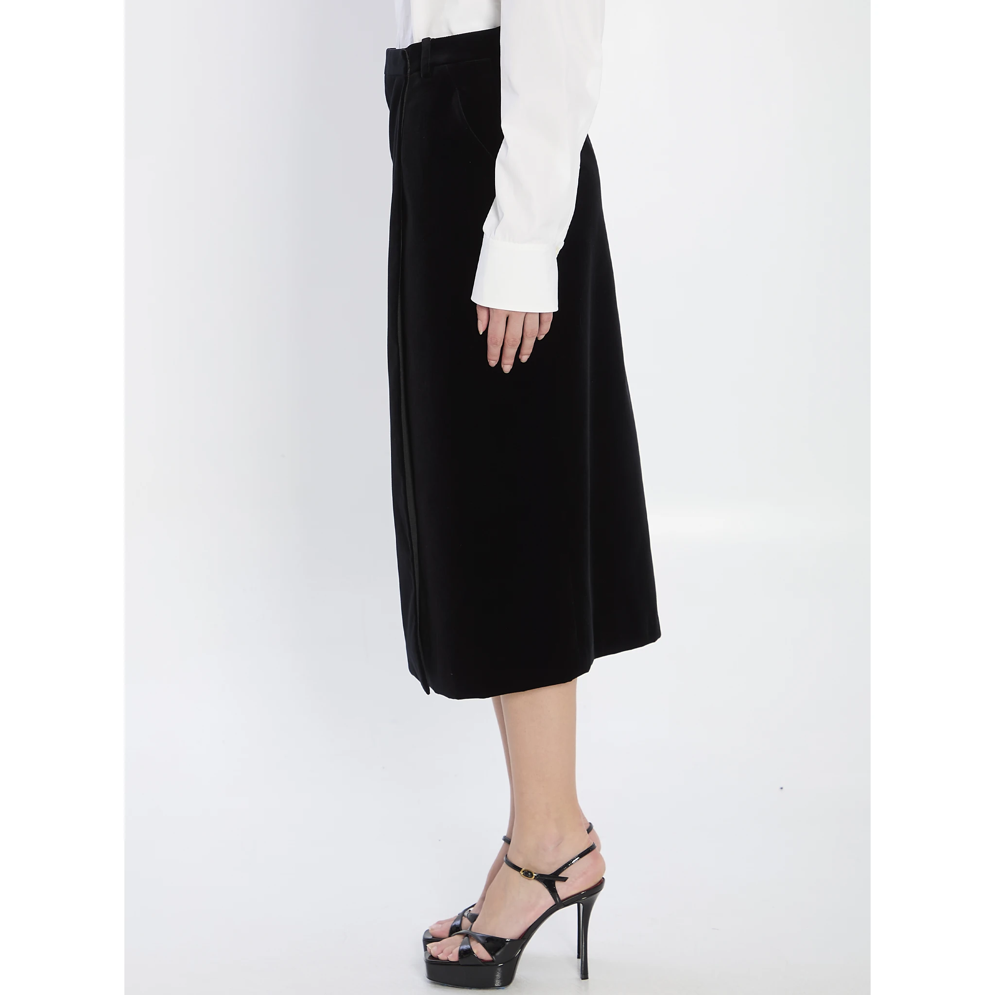 Wrap skirt in velvet