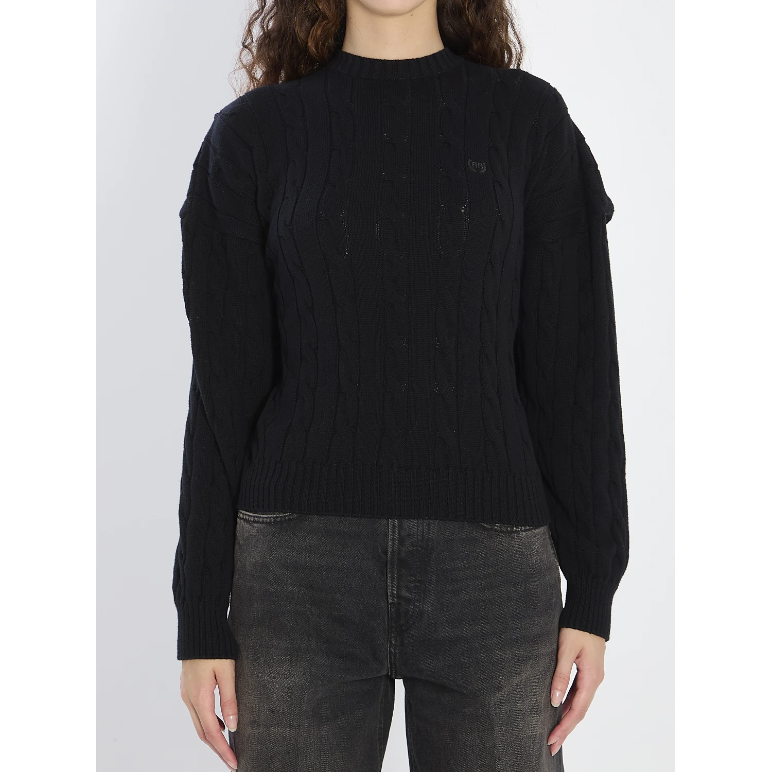 Sweater with logo