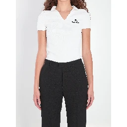 T-Shirt with V-neckline