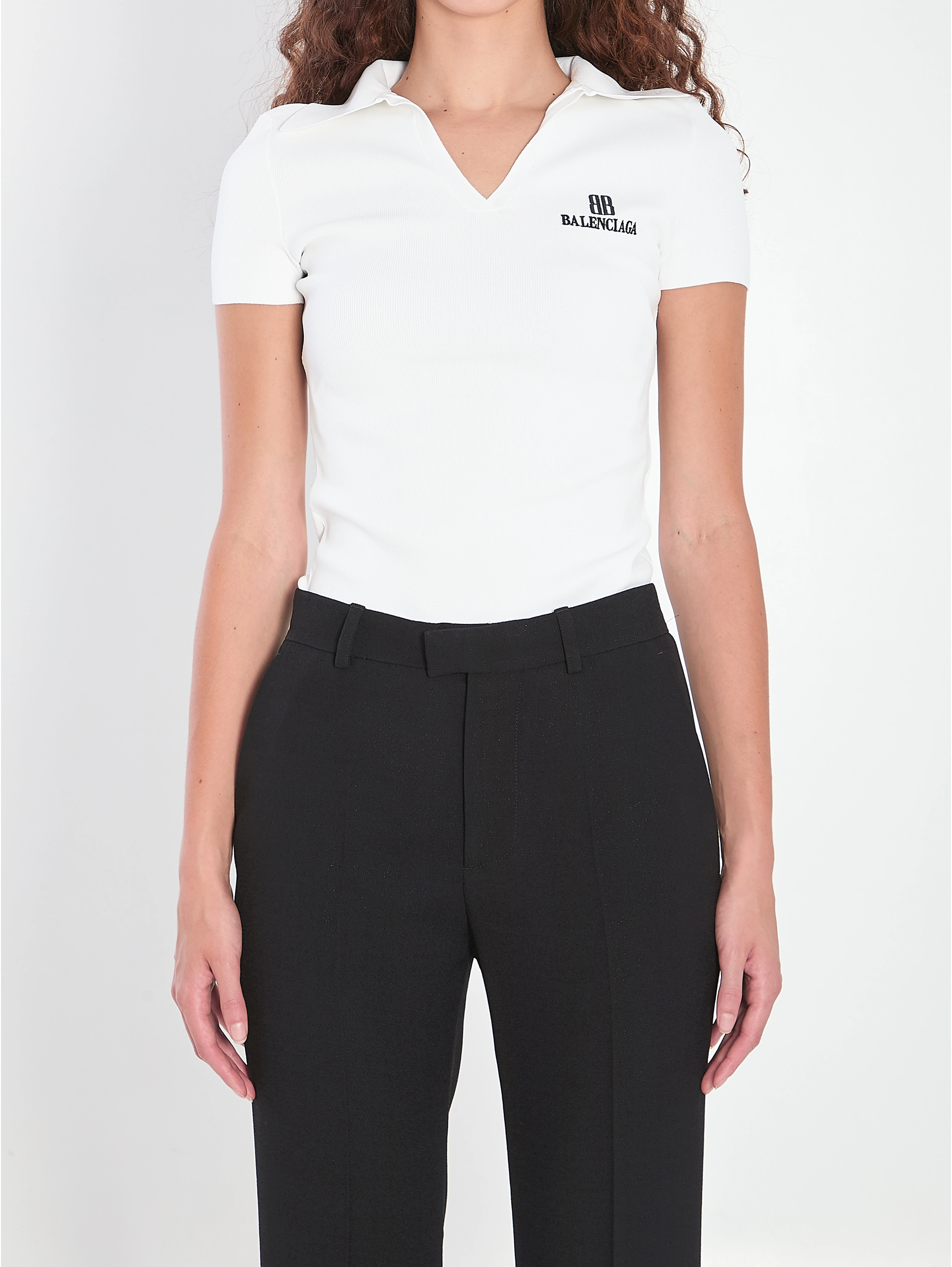 T-Shirt with V-neckline