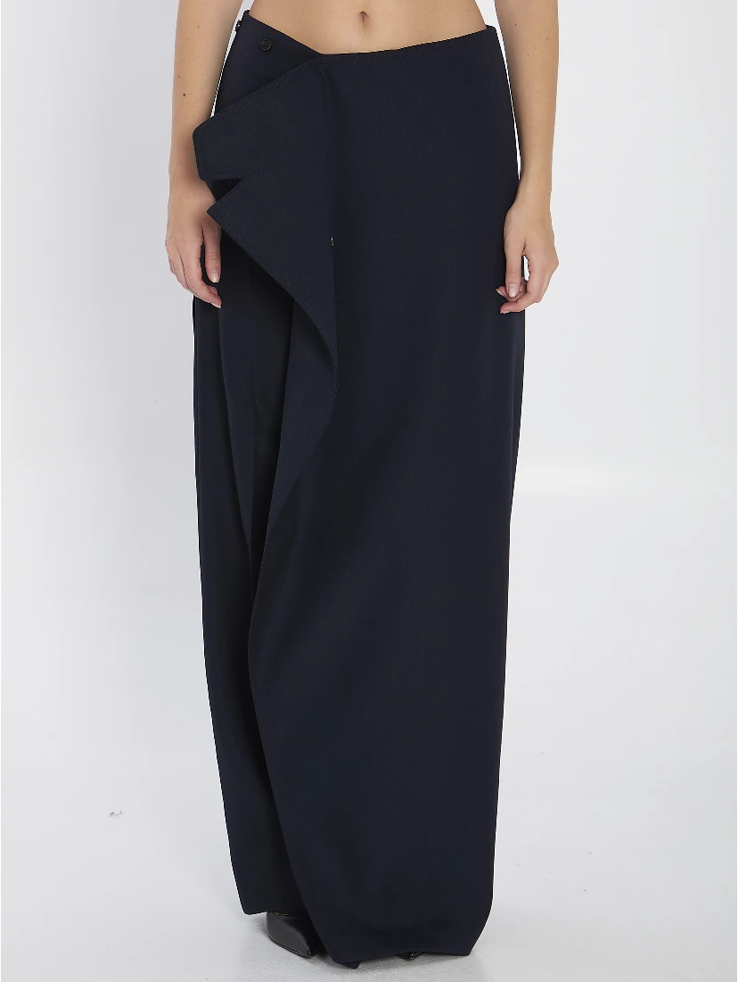 Pantaskirt with trench details