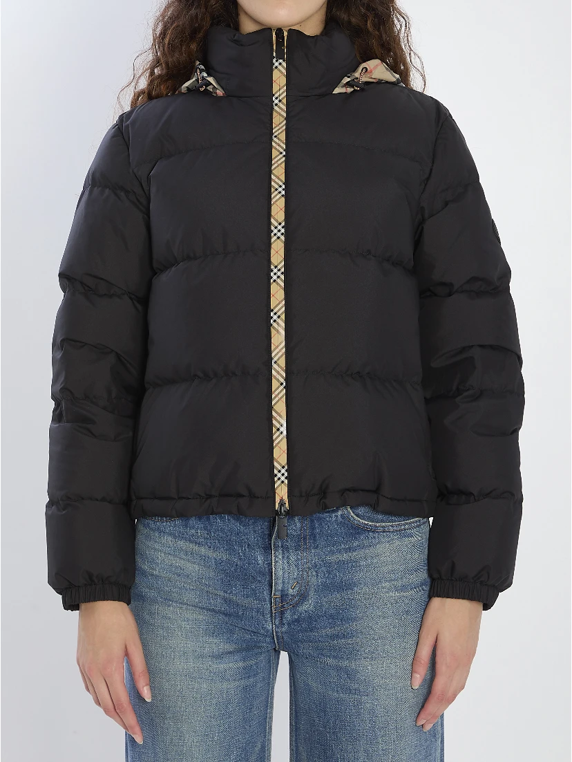 Puffer jacket with concealed hood