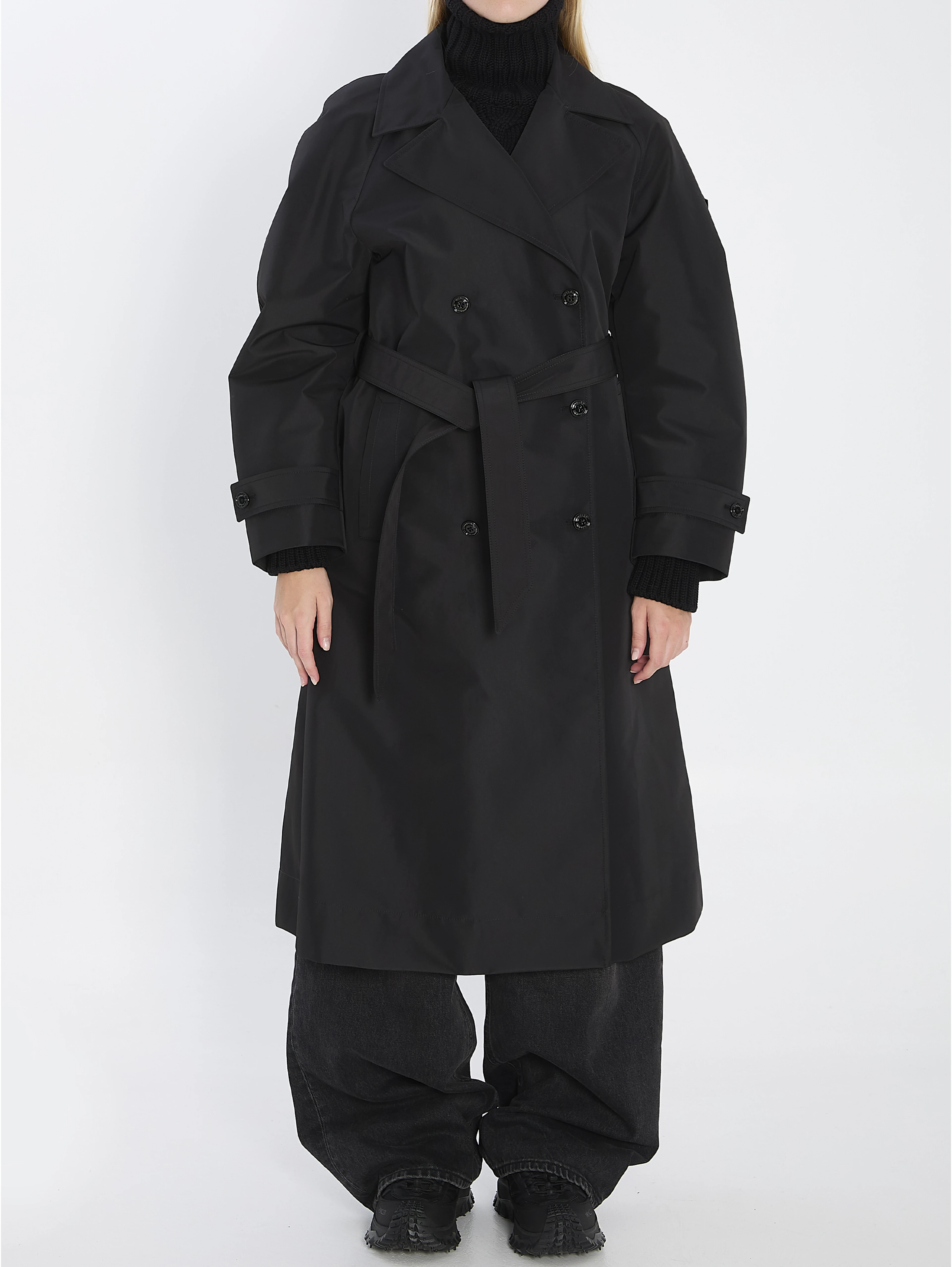 EE72 Zake Trench