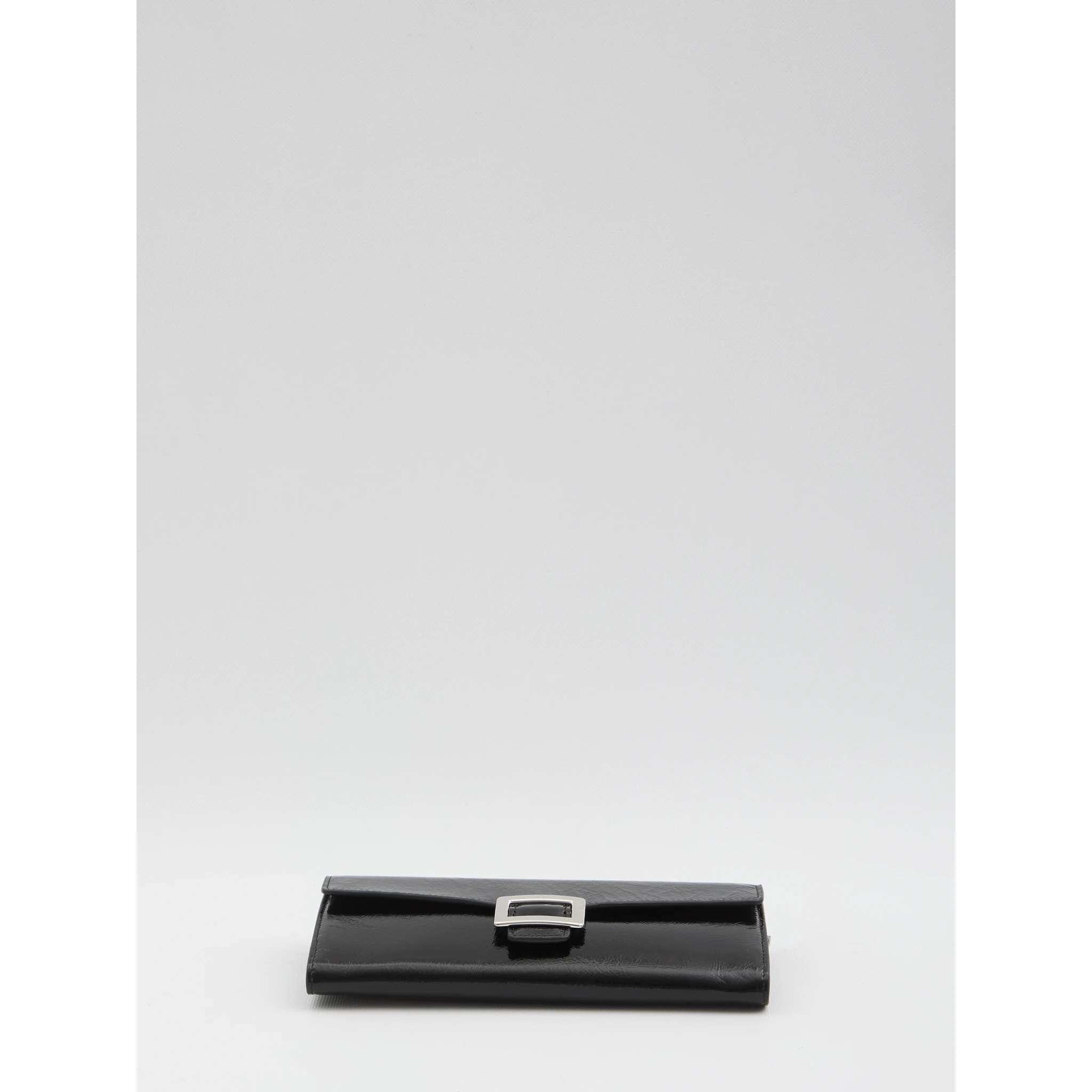 Belle Vivier wallet with chain