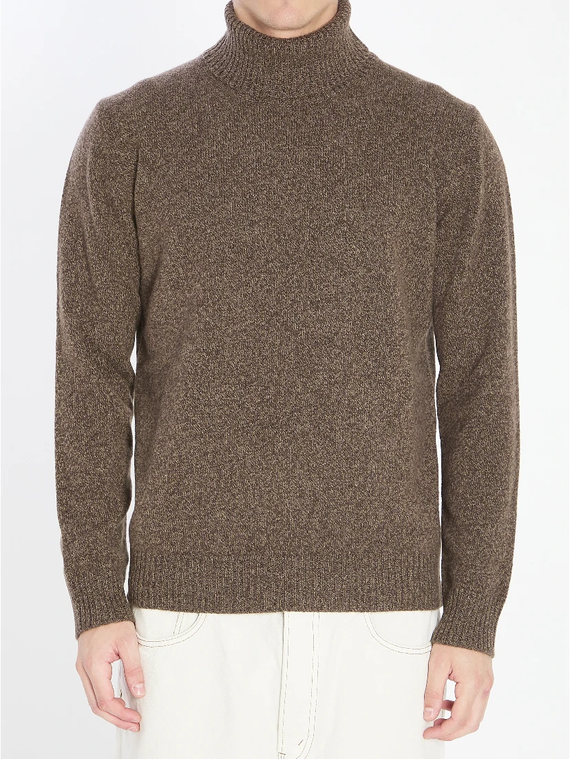 Mouline turtleneck sweater
