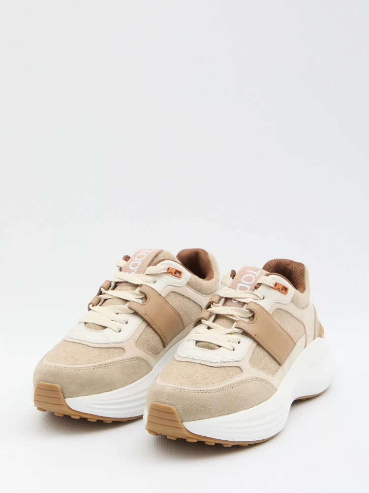 Sneakers in fabric and suede leather alternative