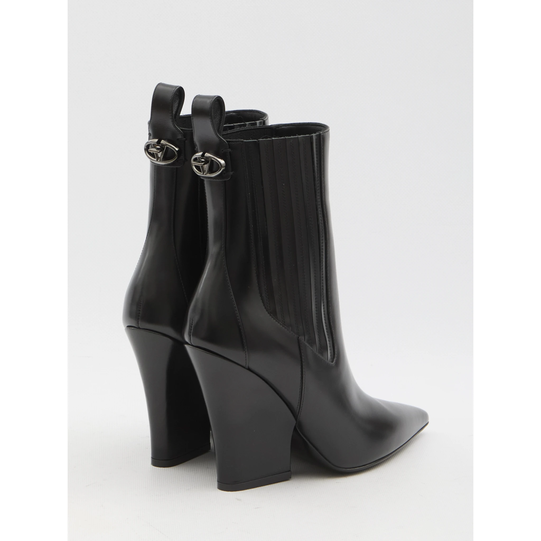 VLogo Lockette booties