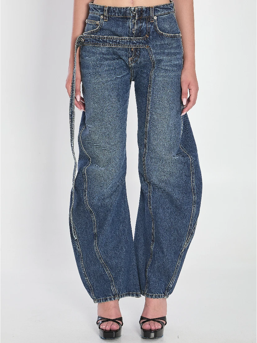 Strap jeans in denim