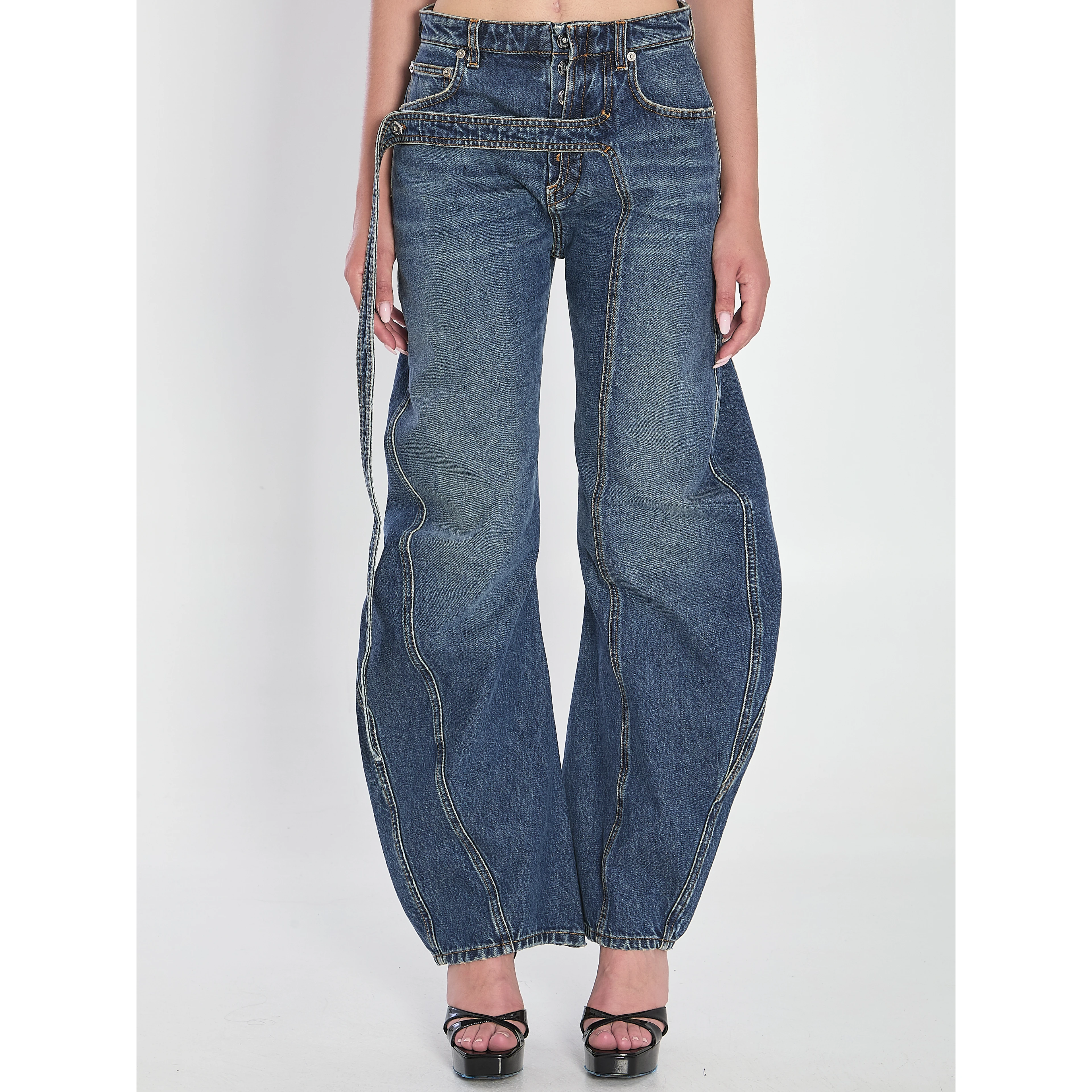 Strap jeans in denim
