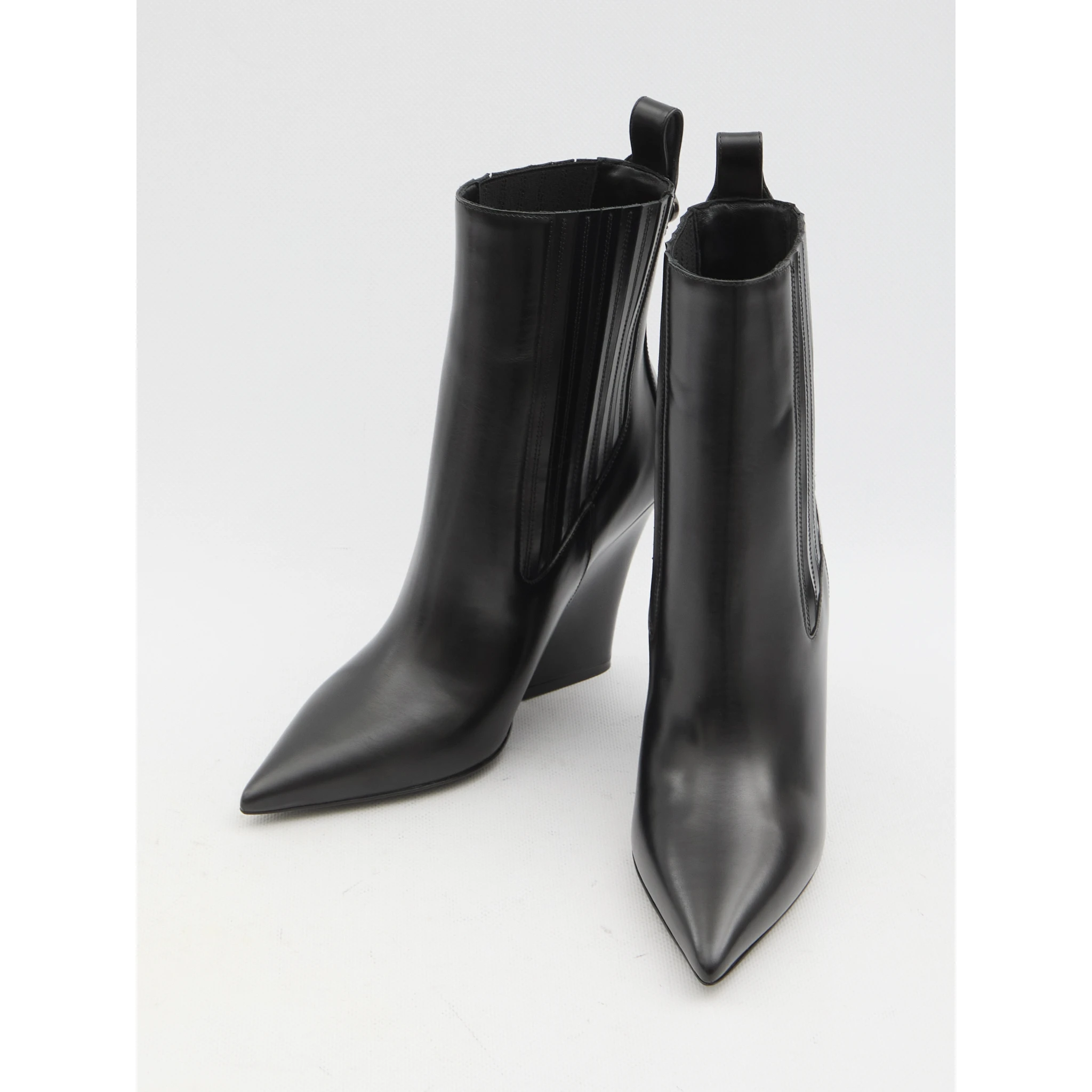 VLogo Lockette booties