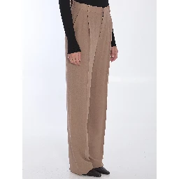 بنطلون من الكريب الحريري