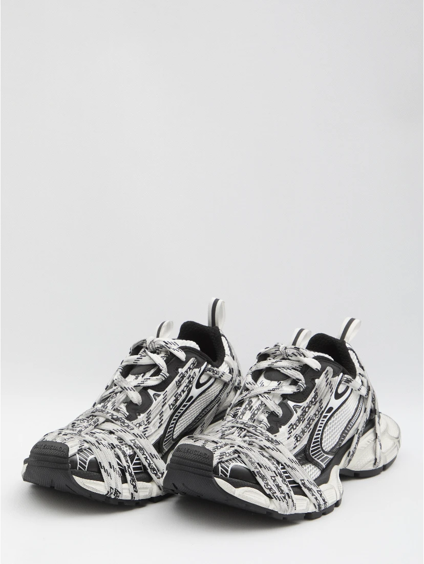 3XL Extreme Laces sneakers