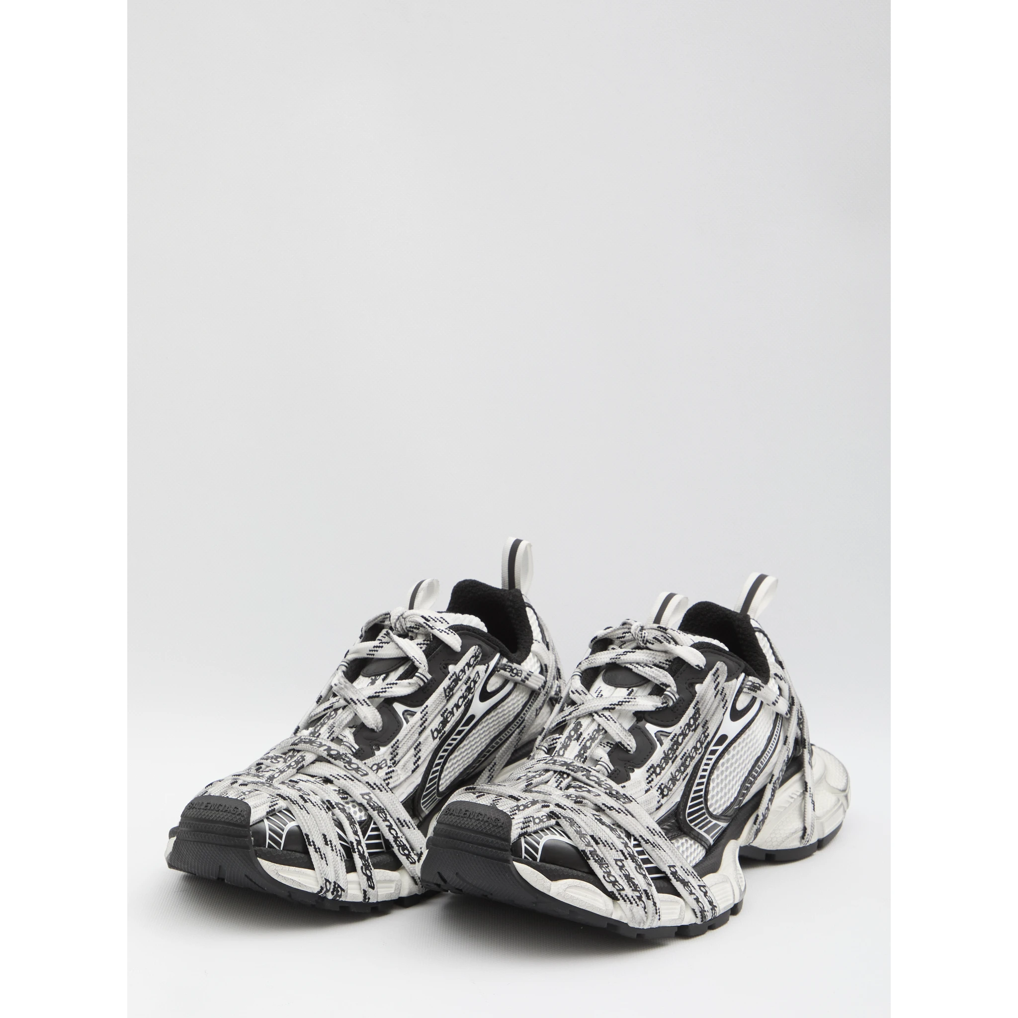 3XL Extreme Laces sneakers